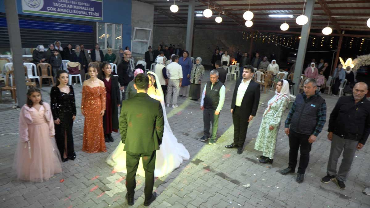 Denizli Dugunu Yarida Kesip Ataturk5