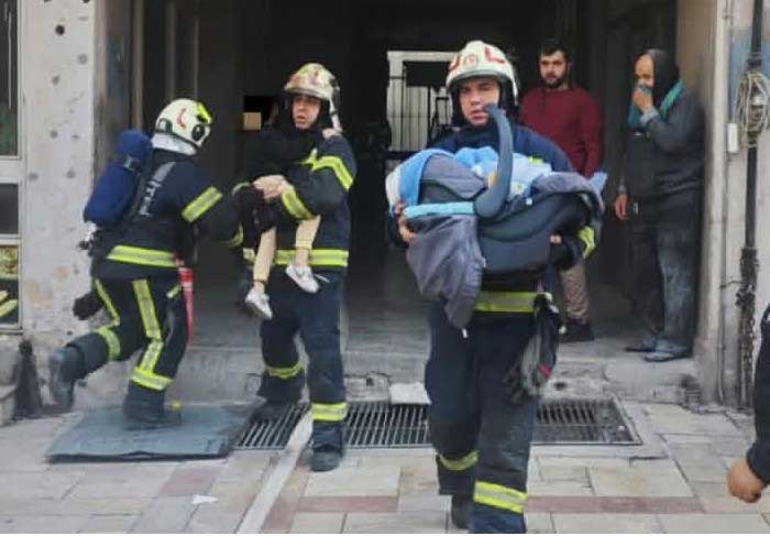 Denizli Ishani Yangin Panigi 17 Cocuk Kurtarildi1