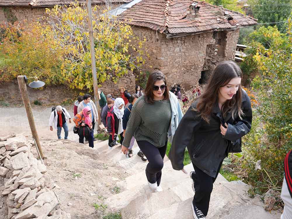 Denizlinin Kalbinde Zaman Yolculugu 1