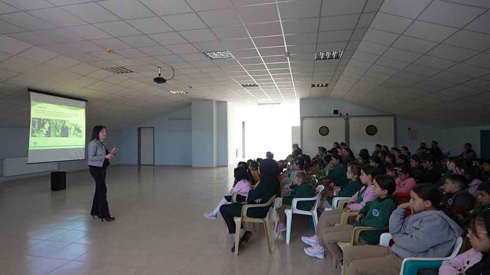 Su Perisi Lara Tiyatro Oyunu Ogrencilerle Bulustu 1