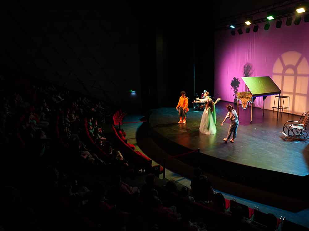 Su Perisi Lara Tiyatro Oyunu Ogrencilerle Bulustu 4