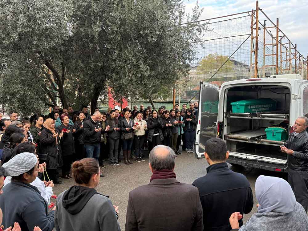 Ameliyat Yaptigi Sirada Kalp Krizi Geciren Denizlili Doktor Hayatini Kaybetti 3