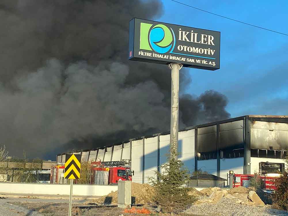 Denizlide Filtre Fabrikasinda Cikan Yangin Kontrol Altina Alindi 1