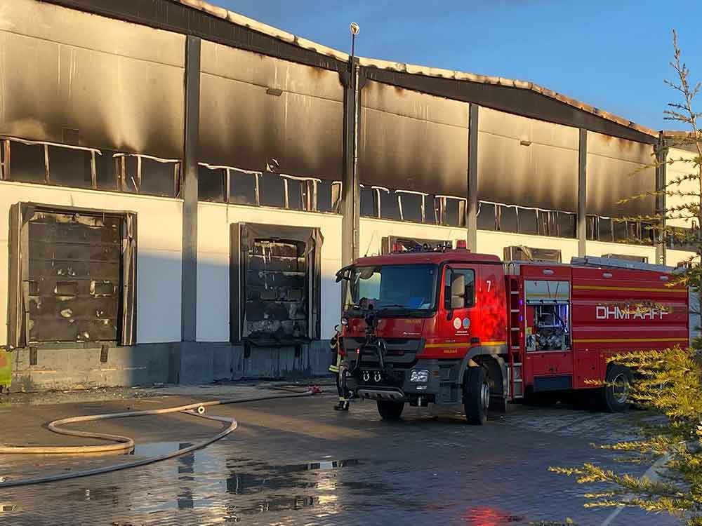 Denizlide Filtre Fabrikasinda Cikan Yangin Kontrol Altina Alindi 2