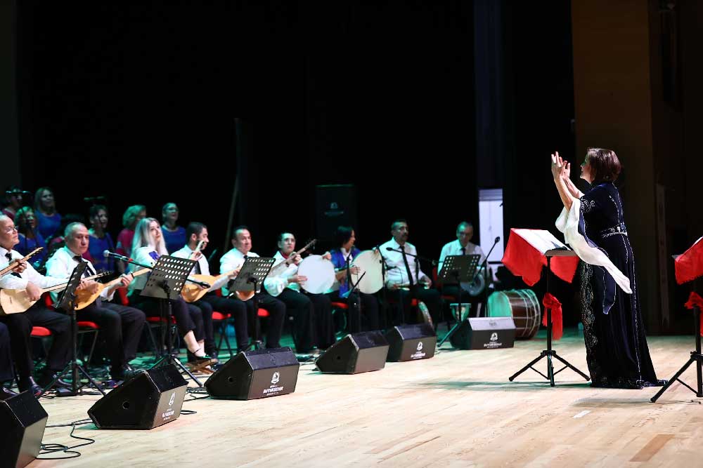 Iki Farkli Sehrin Sesleri Ayni Sahneyi Paylasti 1