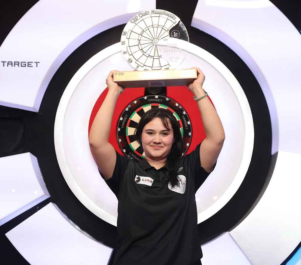 Ingilterede Firtina Gibi Esen Denizlili Zehra Dunya Sampiyonu Oldu 2