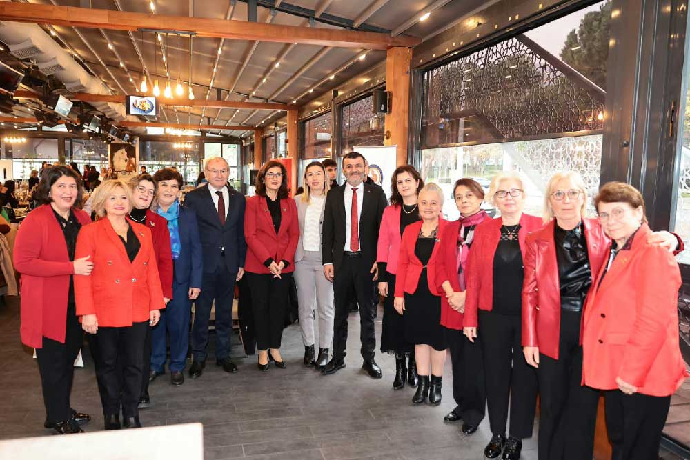 Kadin Meclisinden Dunya Kadin Haklari Gununde Anlamli Bulusma 1