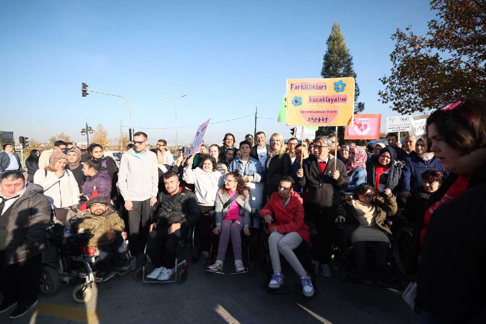 Merkezefendide 5 Engelsiz Fest Coskusu Yasandi 8