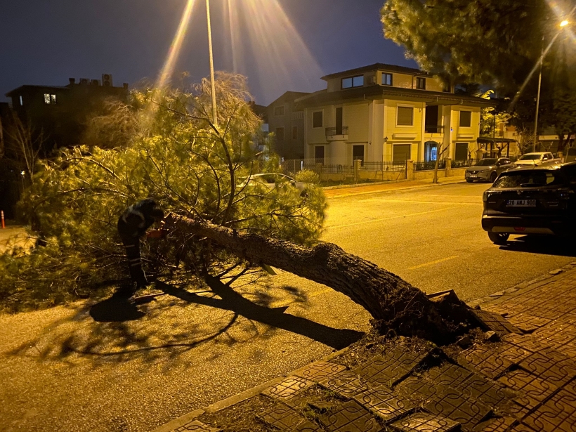 30012026063650Pamukkale.belediyesi...nden.firtina.nobeti..8.