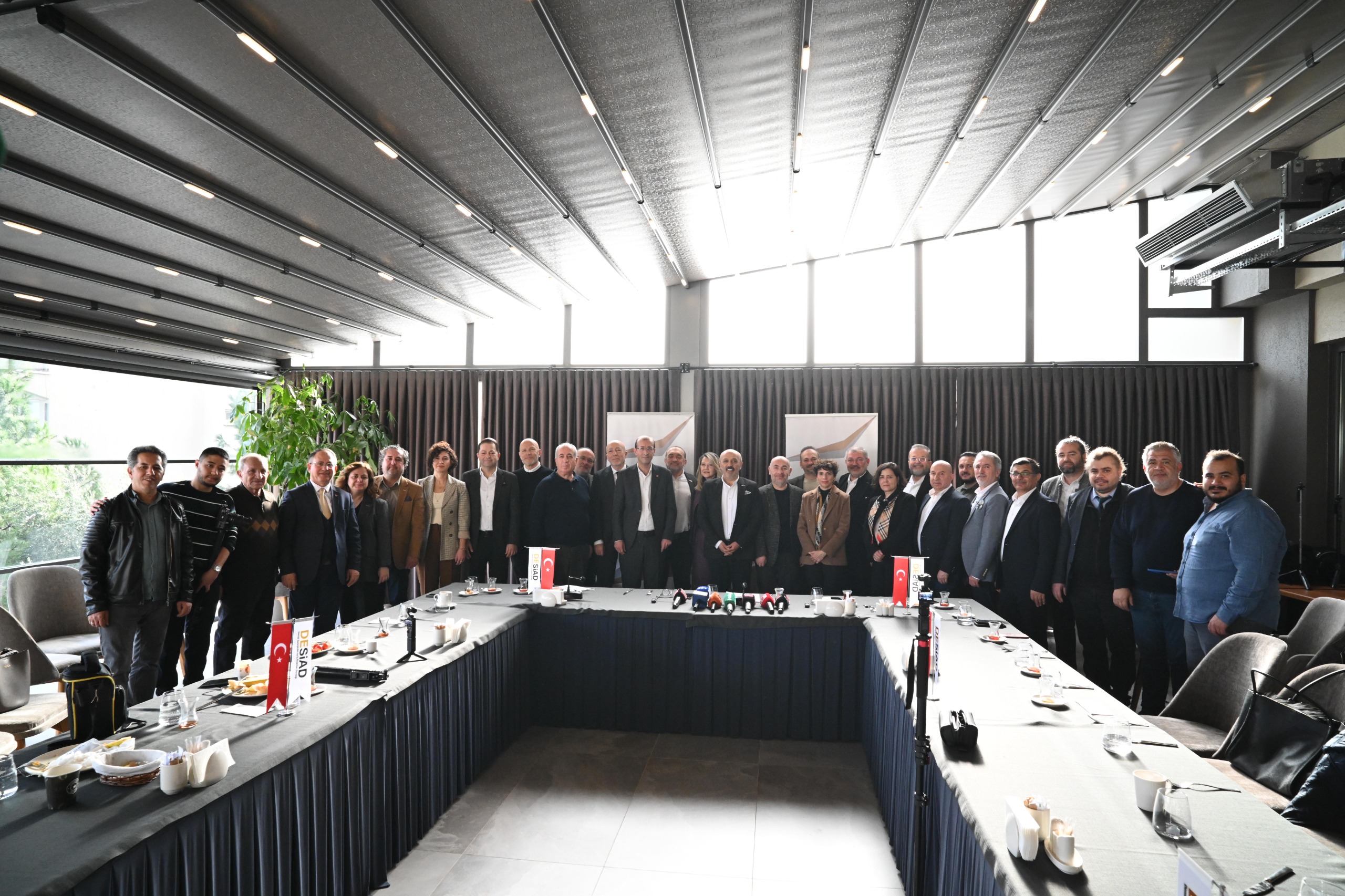 D8A3968D 03C4 4D60 B93F A6Ee9F26E552-1