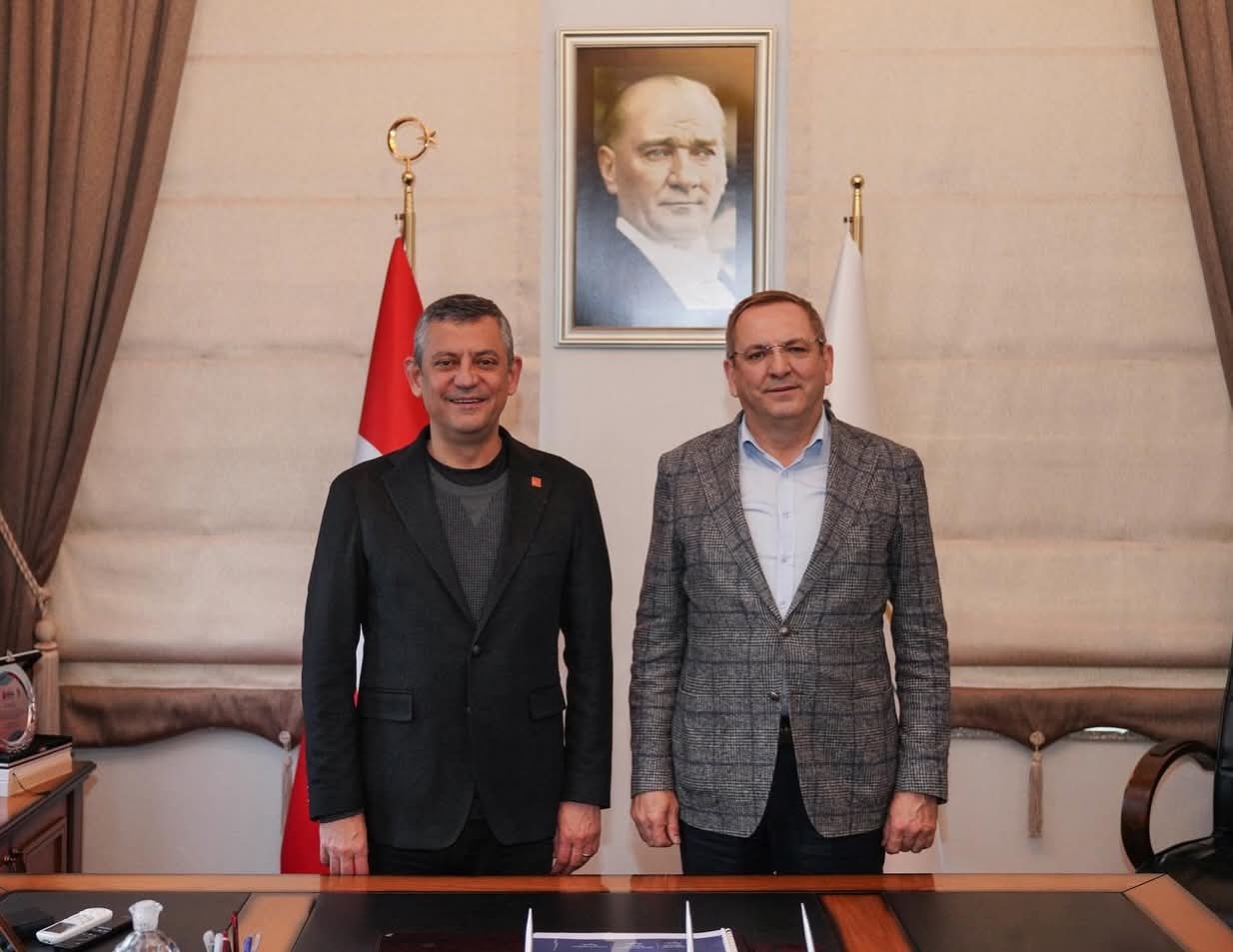 Özgür Özel’den Ayvalık Belediyesi’ne Ziyaret 5