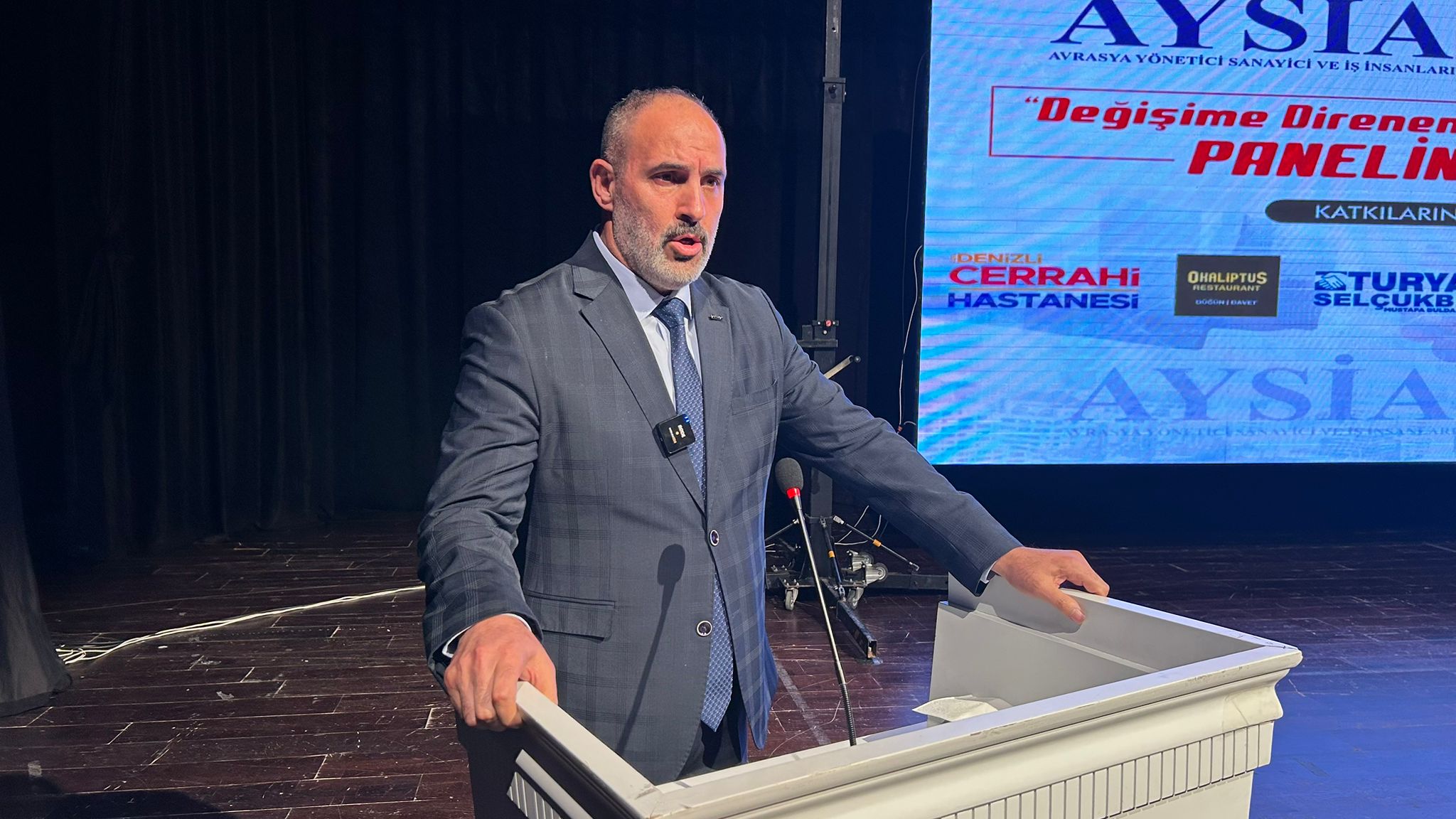 18357F86 960F 4D02 9E90 Db854C43Bb26