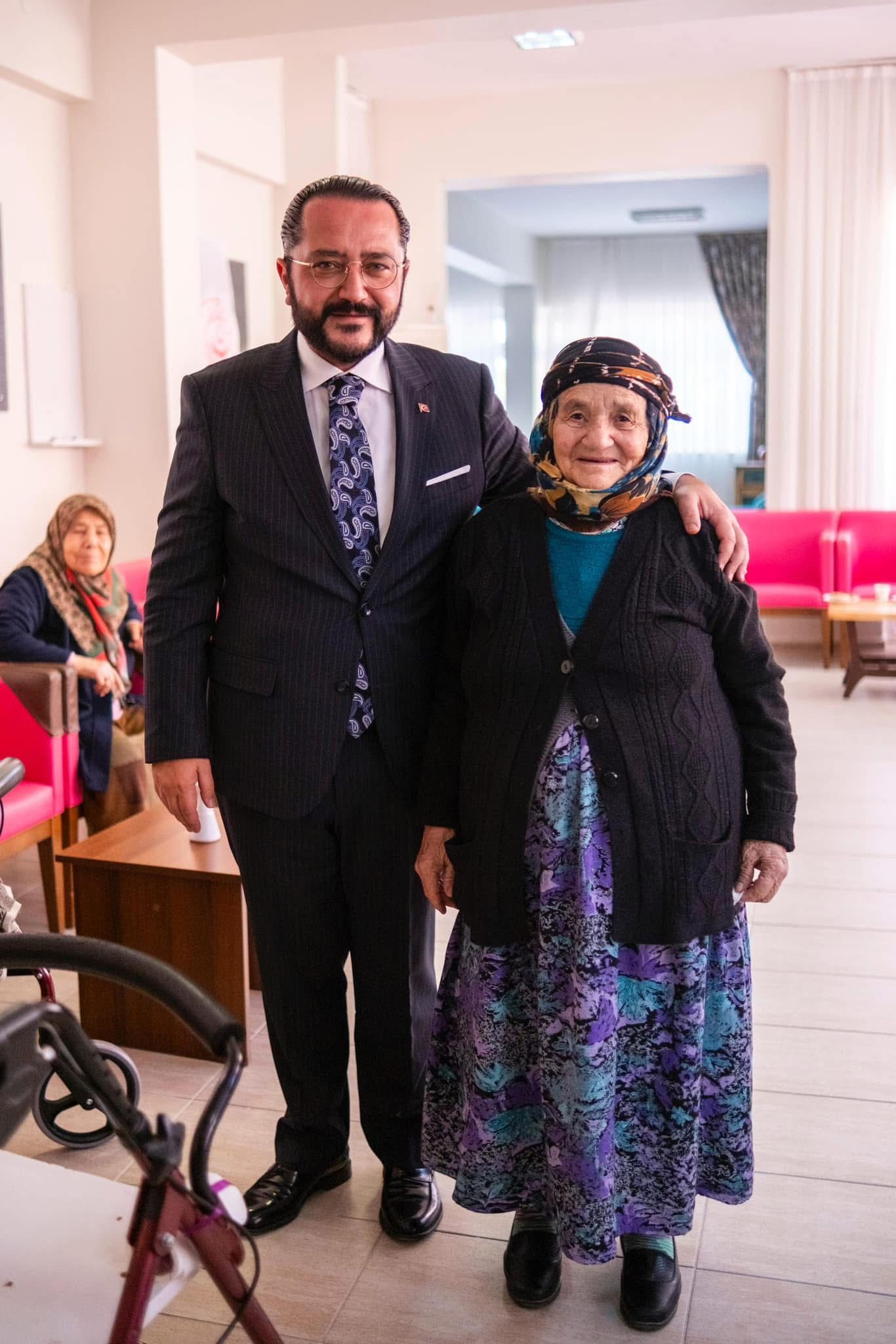 1292B2E6 6584 404D B085 C9D3868E810B-1