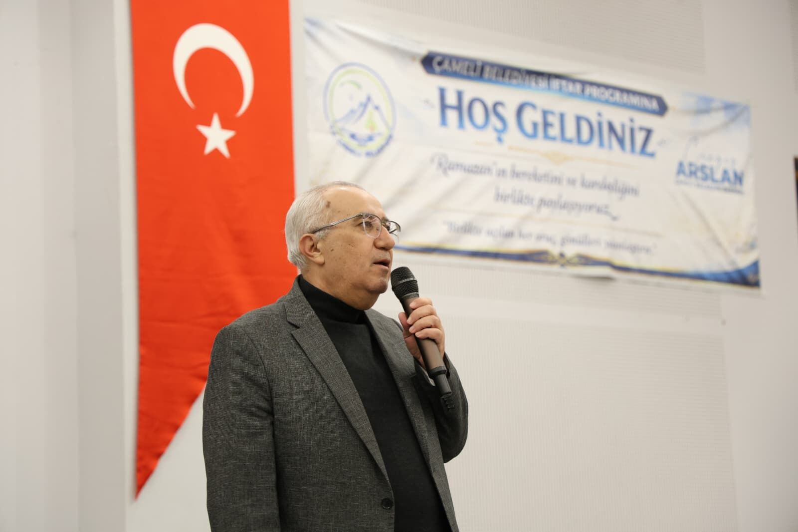 52F9F7De 6063 4D41 8Cdc 279F880D965A