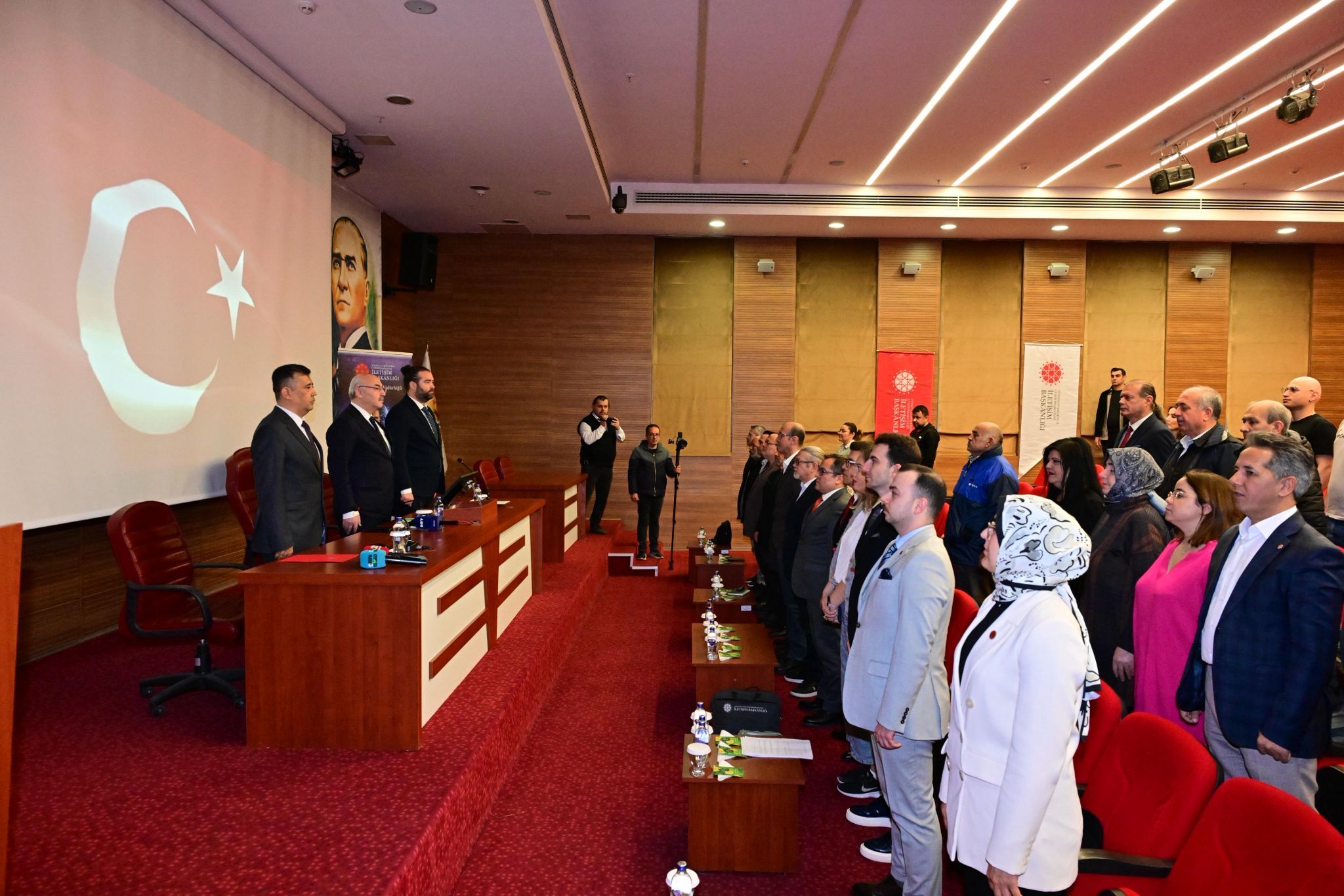 79De66D5 D7Cb 4039 8B7C Ae8371Fecf2F-1