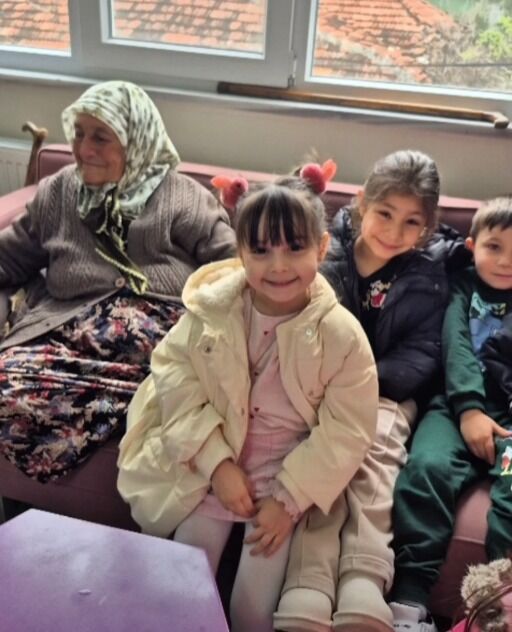 Bdc61A5B E555 4753 B83B 038734Ce81B9