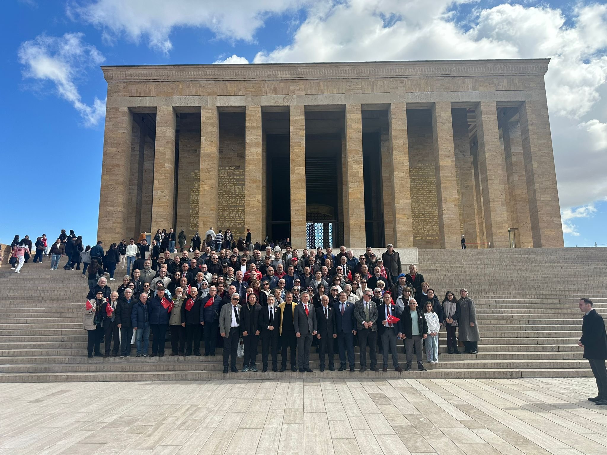 B90F50Df 2035 4719 979D 549Ad33898D7 (1)