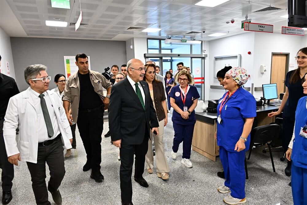 Acil Durum Hastanesi Vali Ilk Bebek 14Jpg