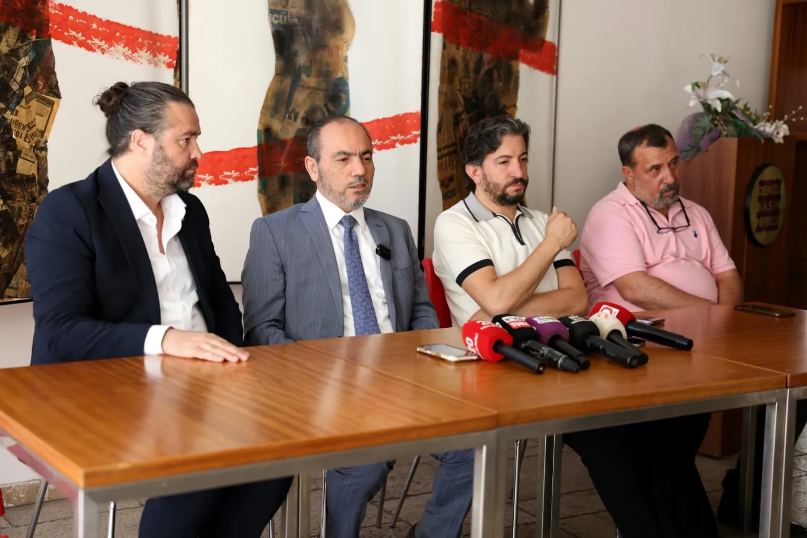 Rektor Gungorden Universitenin Gelecegine Dair Carpici Mesaj 4