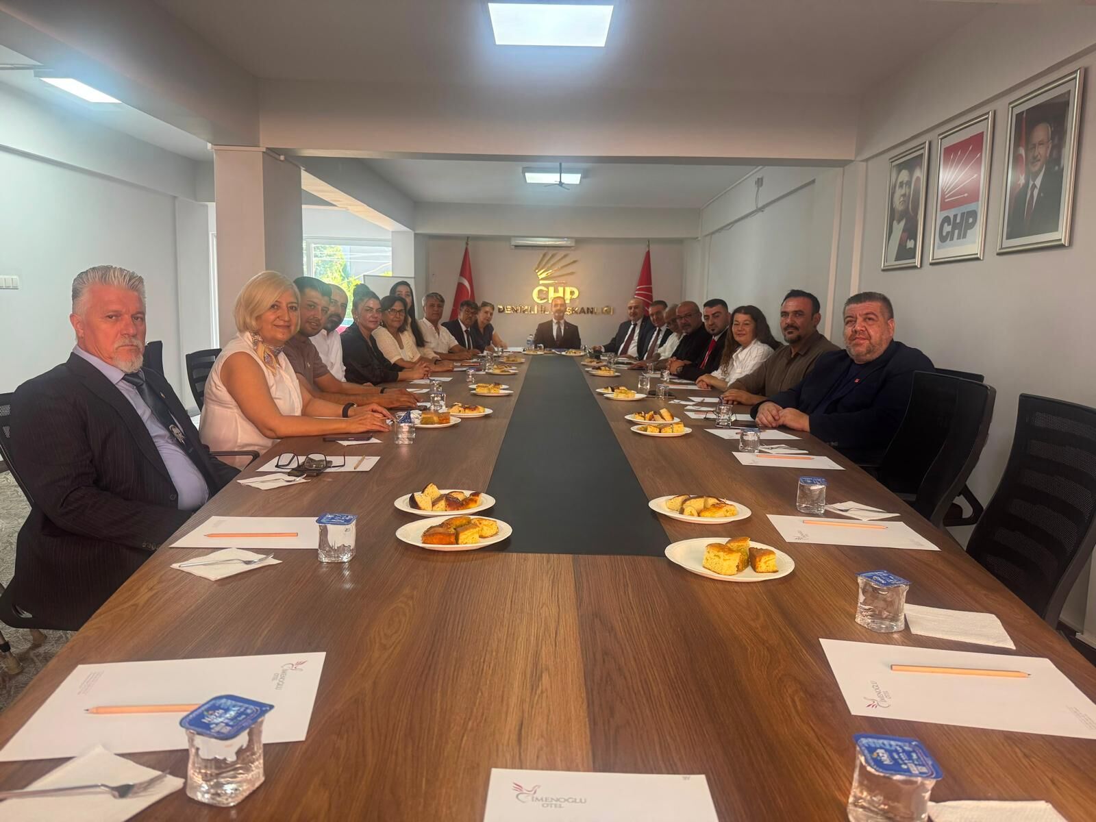 CHP 'de İl Yönetimi  Toplandı 8 İlçeye Başkan Atandı