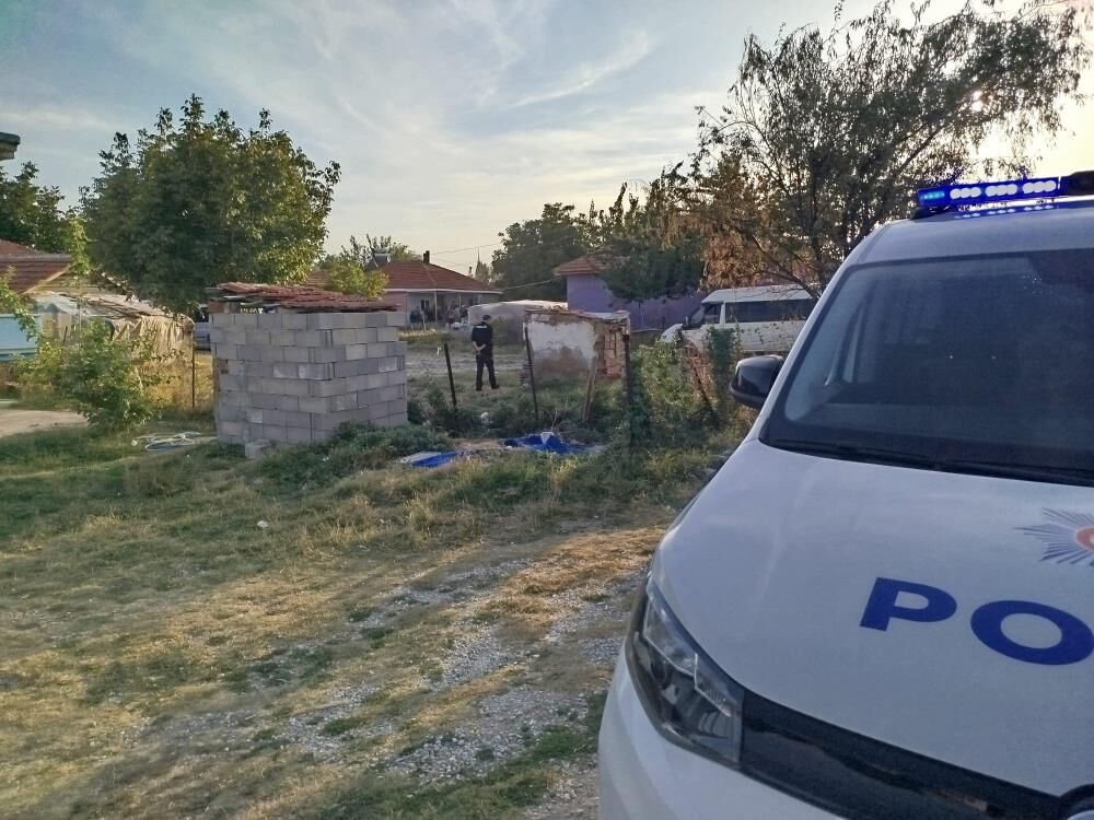 Denizli'de Komşuların Silahlı Çatışması, 1'i Çocuk 5 Yaralı, 8 Gözaltı!